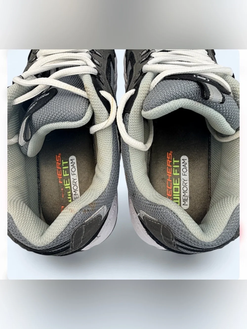 Skechers D'Lites Extra Wide Memory Foam Trail Shoes Mens 11.5 EW Wide Walking